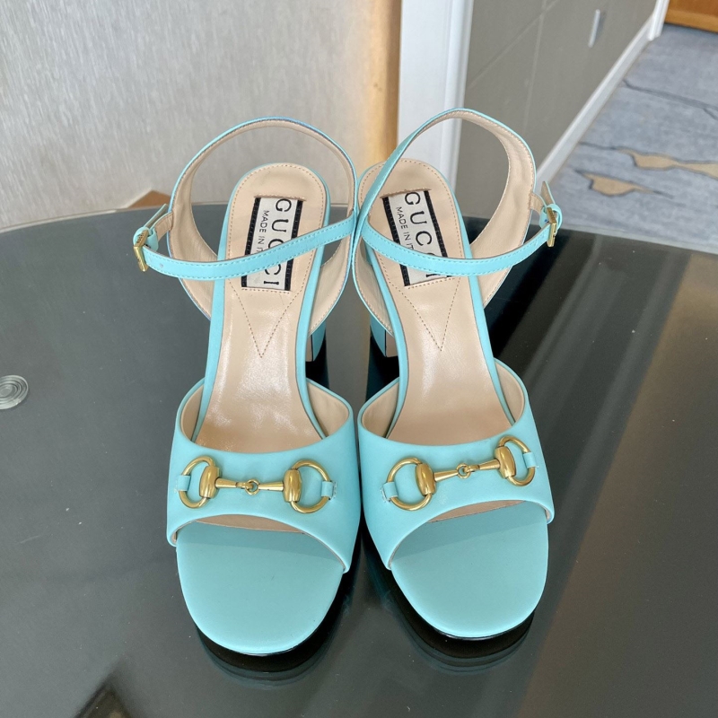 G*u*i high heels